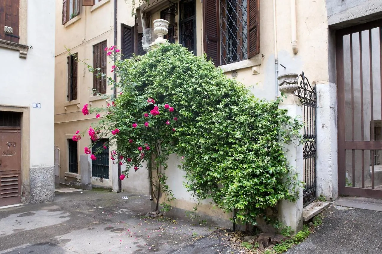 Residenza Principe Amedeo City Center Free Parking Verona 0*,